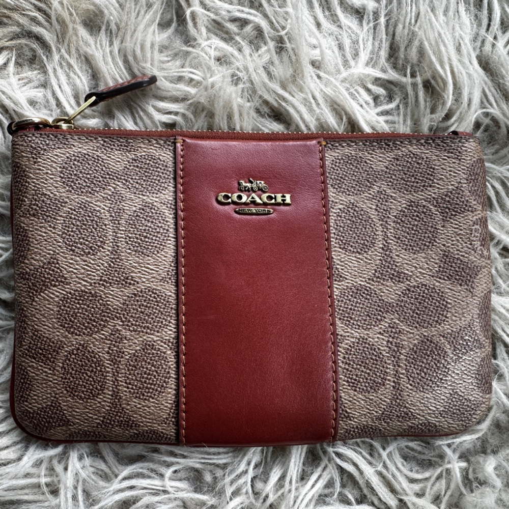 EUC Coach Zip Pouch
